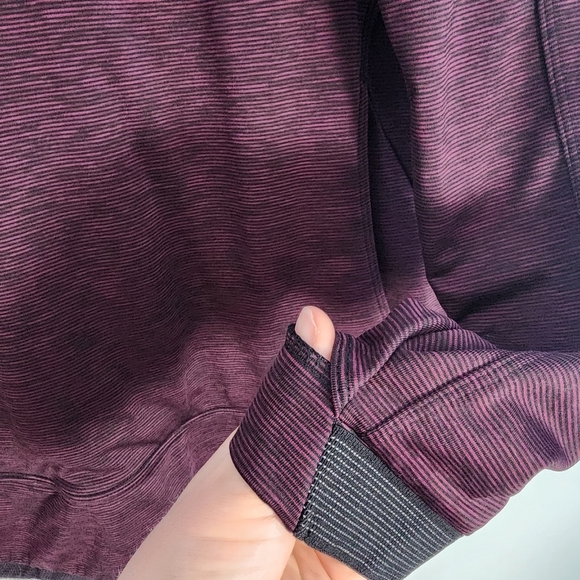 Athleta Purple Maroon Long Sleeve Hoodie Soze Large - Picture 6 of 8